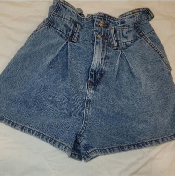 Topshop Women's Jean Paperbag High Waisted Shorts Size 4 - Picture 4 of 7